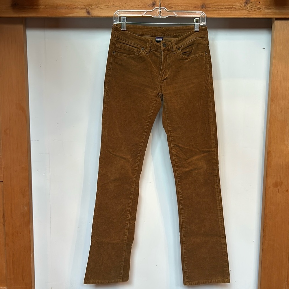 Women’s Patagonia Corduroy Straight Leg Pants, size 26